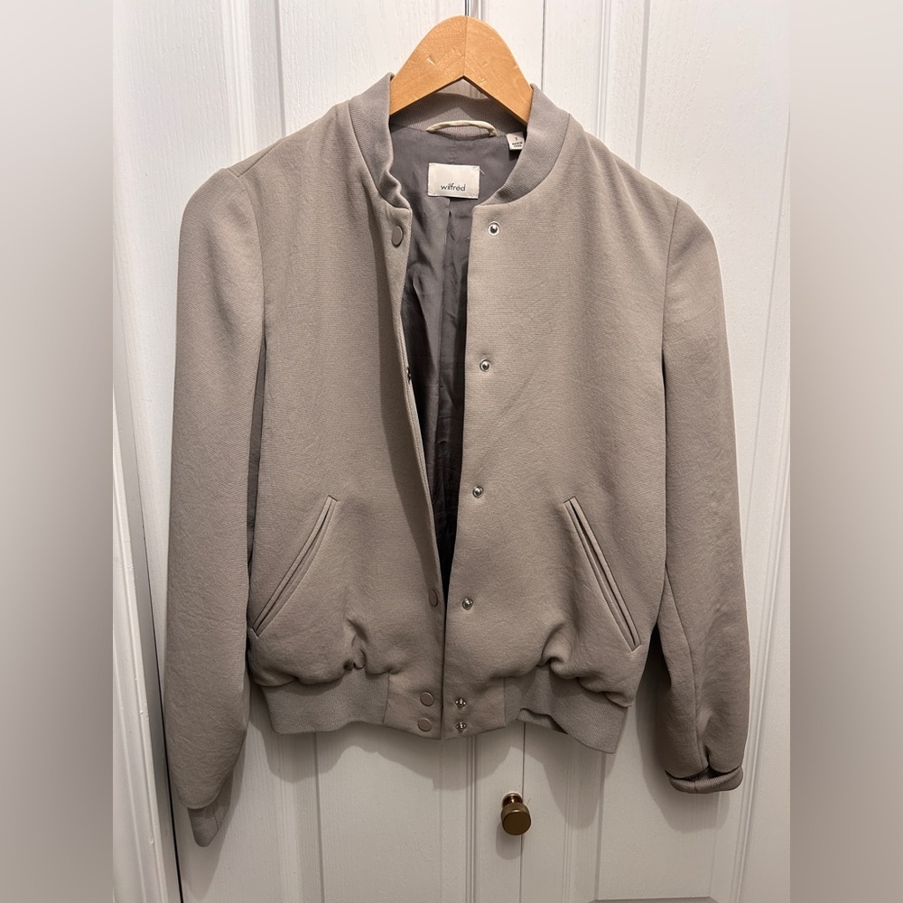 Wilfred • aritzia • Poussin Bomber • size small - Picture 3 of 7